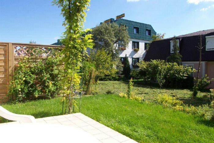 Pension Haus Bohm Gumpoldskirchen Esterno foto